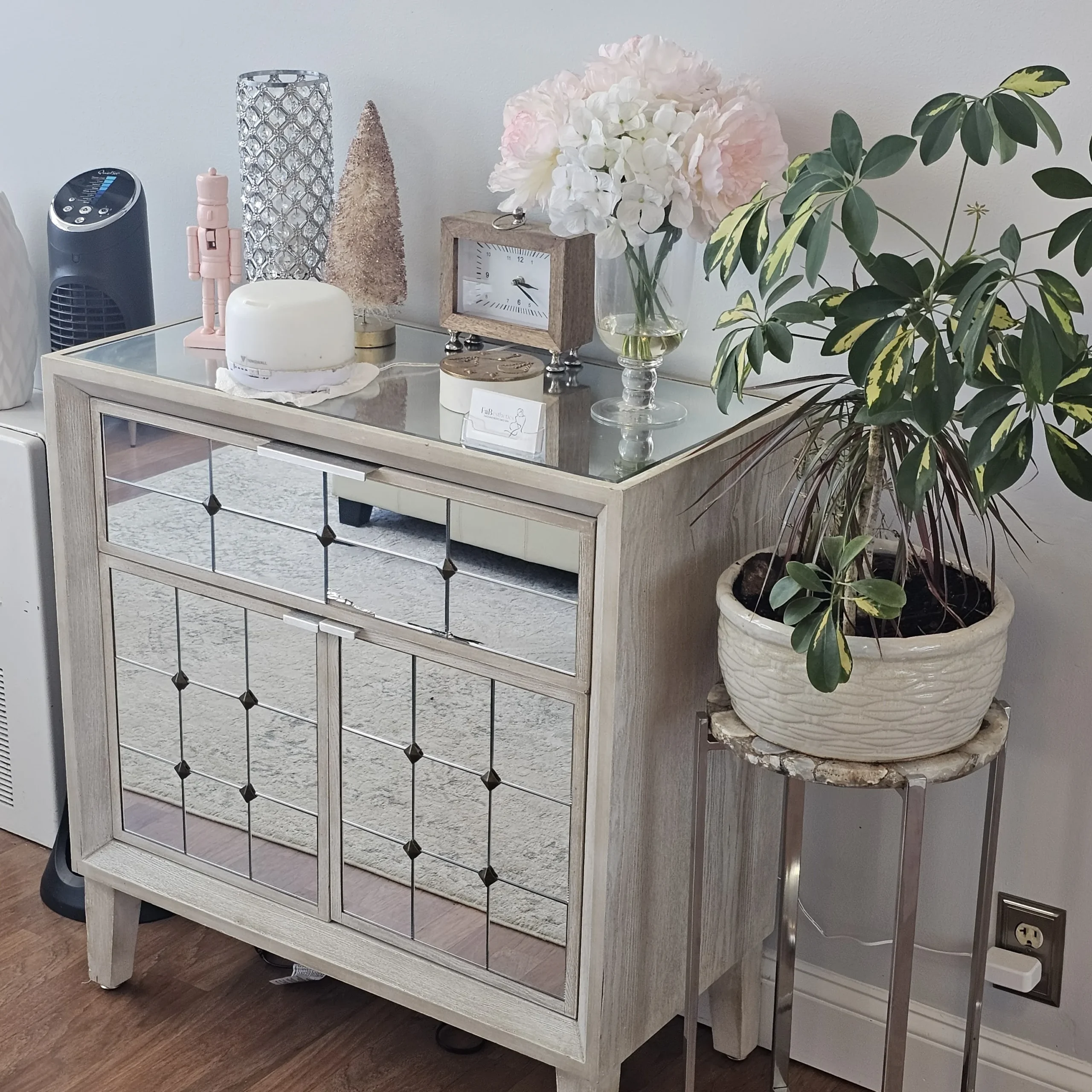 Mirrored drawer unit detailing interior decor accents